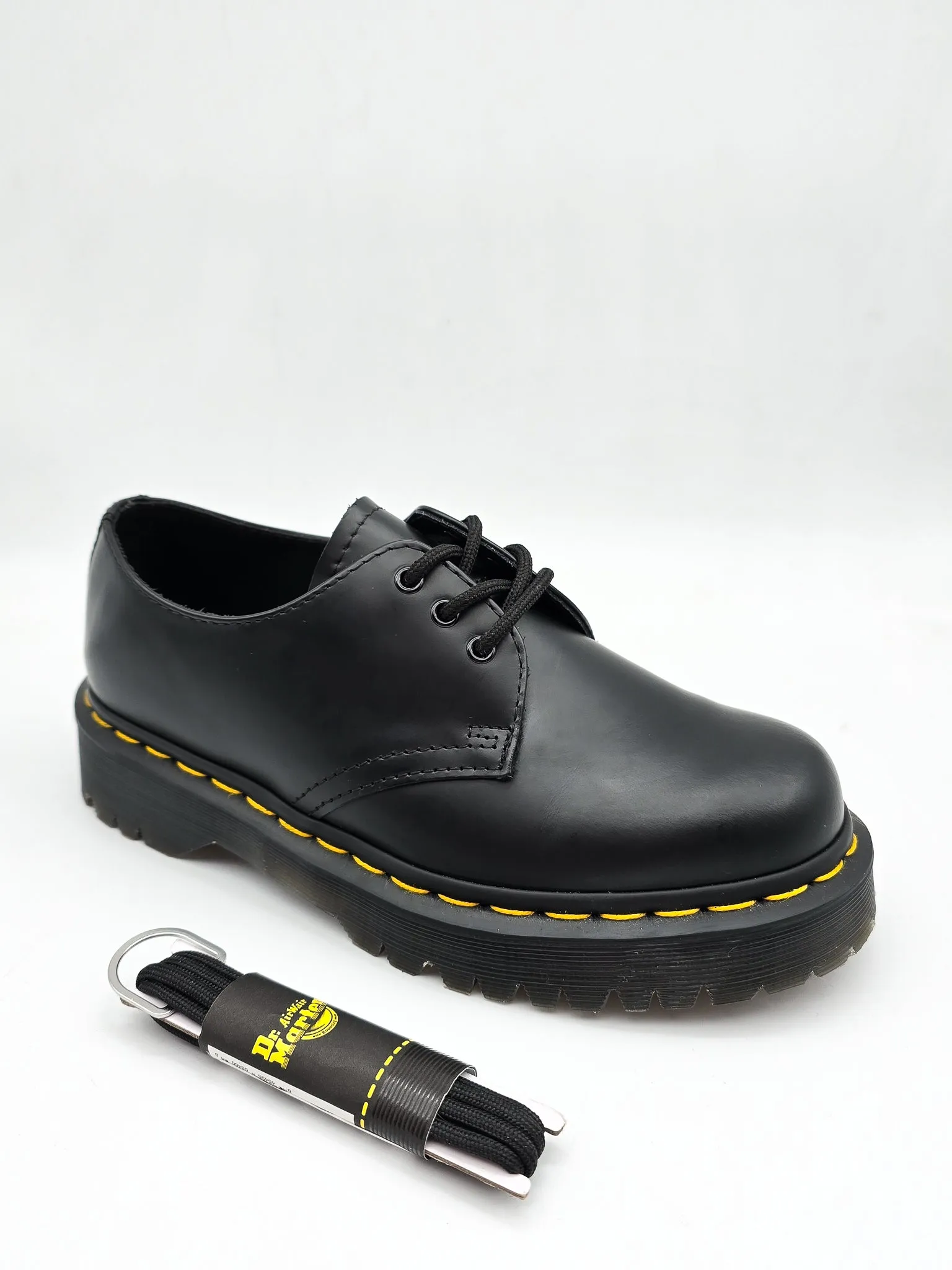 DR. MARTENS ROUND SHOE LACES BLACK 65cm