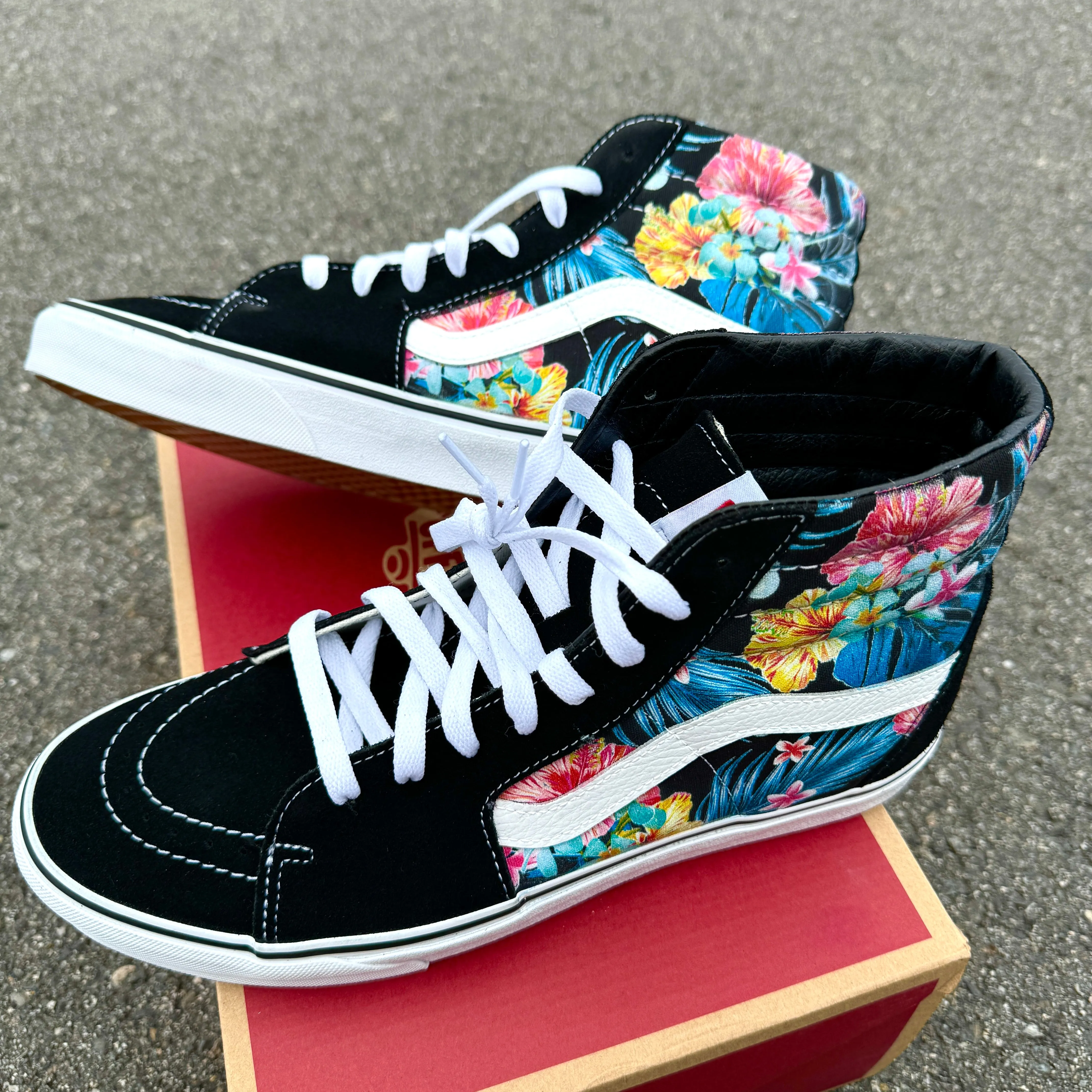 Hawaiian Tropical Floral Vans SK8-Hi Shoes