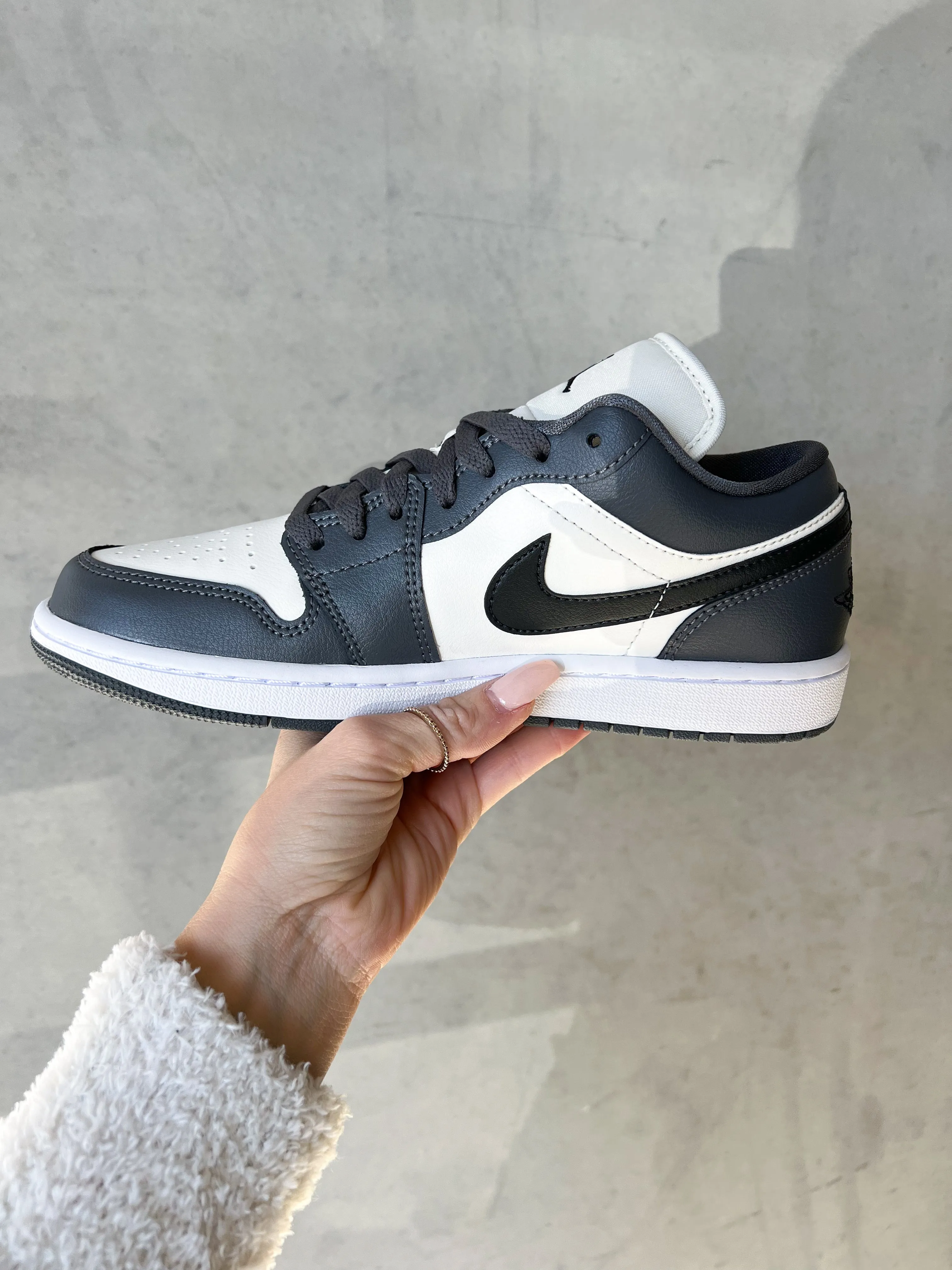 Swarovski Women’s Air Jordan 1 Low Shoes