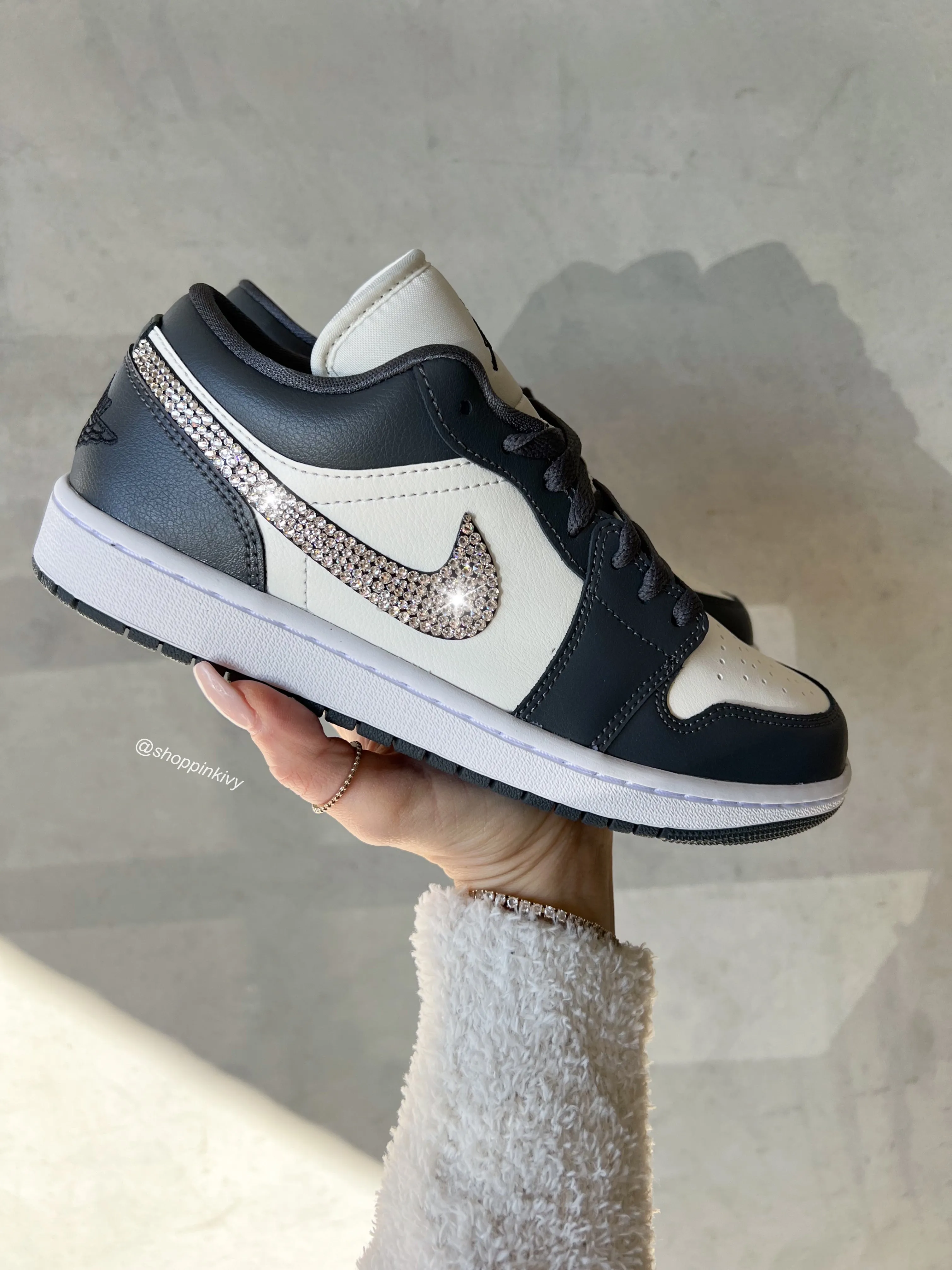 Swarovski Women’s Air Jordan 1 Low Shoes