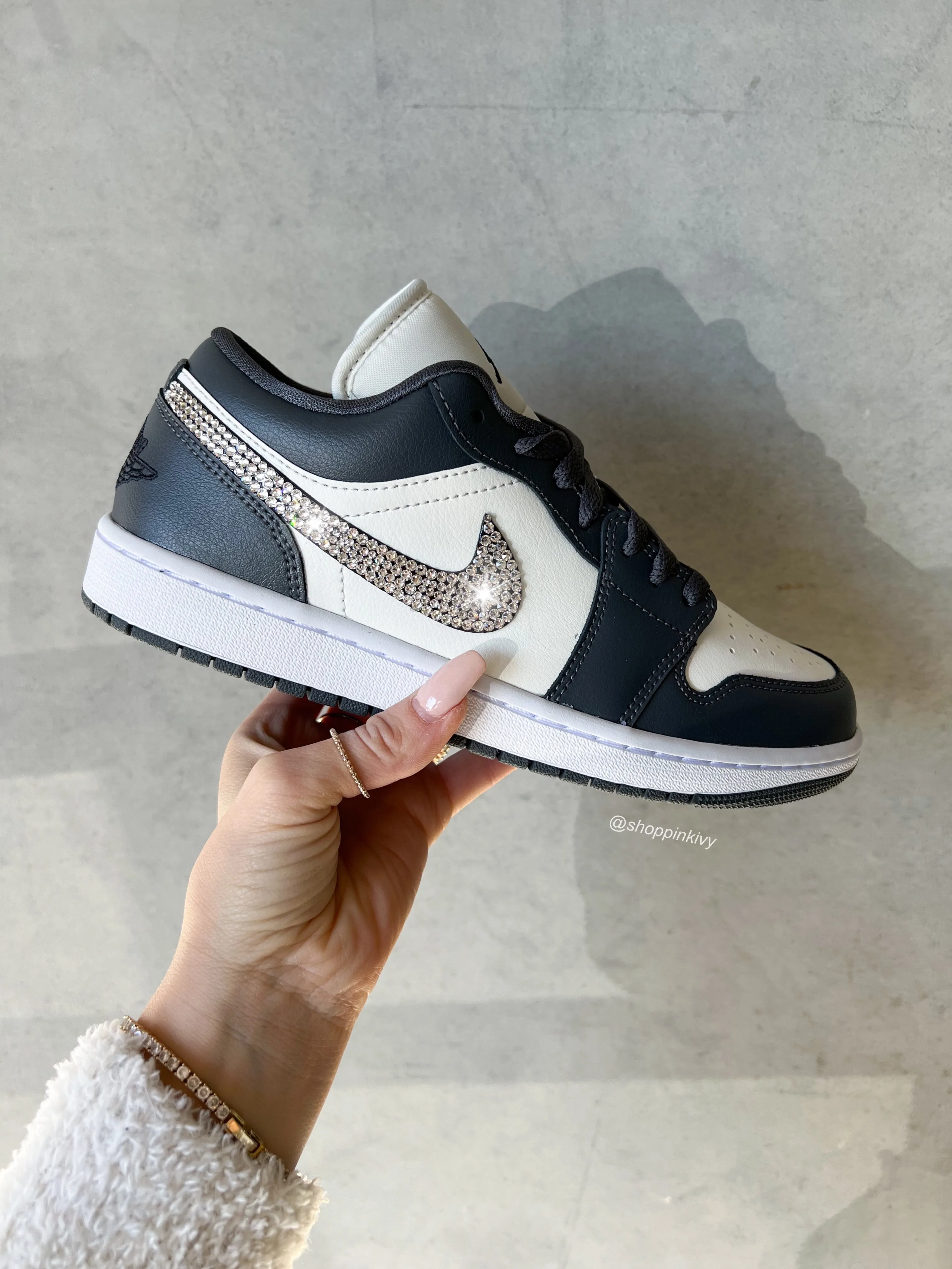 Swarovski Women’s Air Jordan 1 Low Shoes