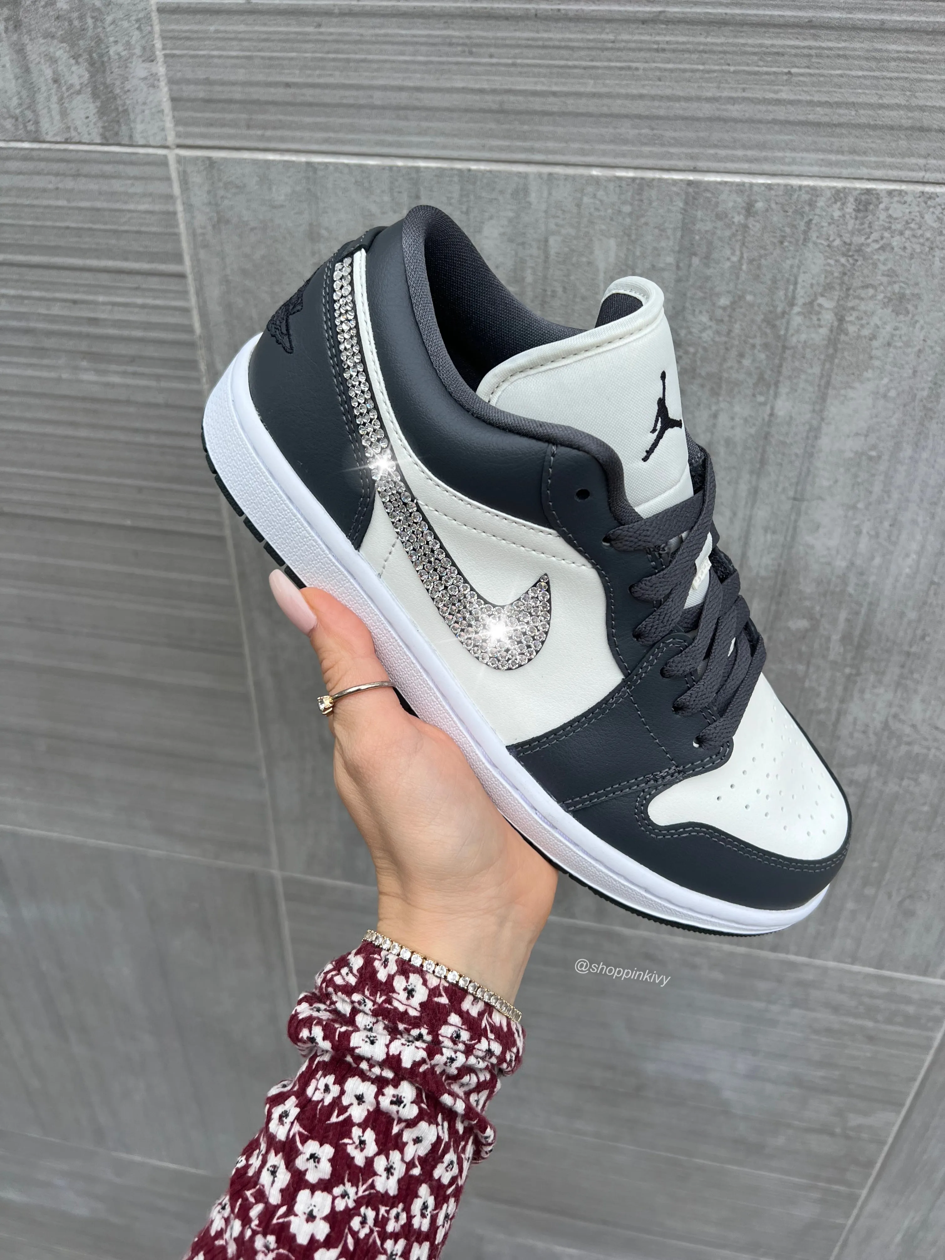 Swarovski Women’s Air Jordan 1 Low Shoes